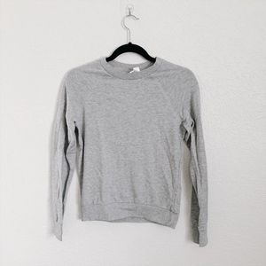 ❗3/$20 H&M Grey Long Sleeve Sweatshirt
